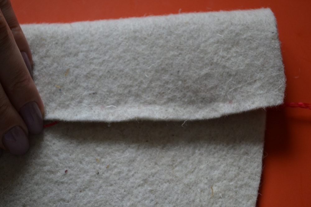Blind hem stitch on wrong side fabric