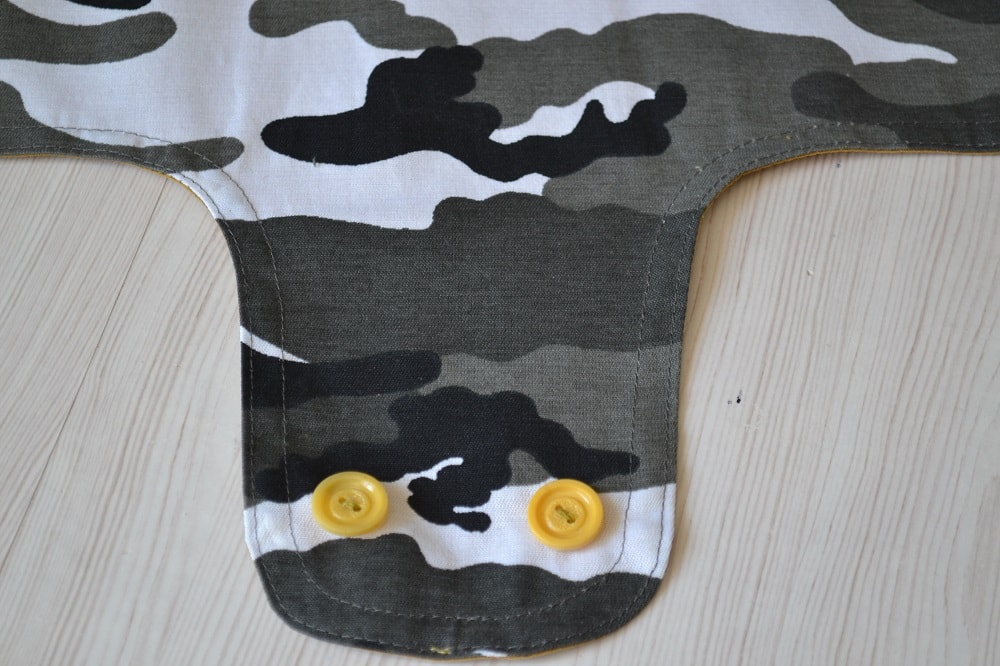 Attaching the buttons by hand