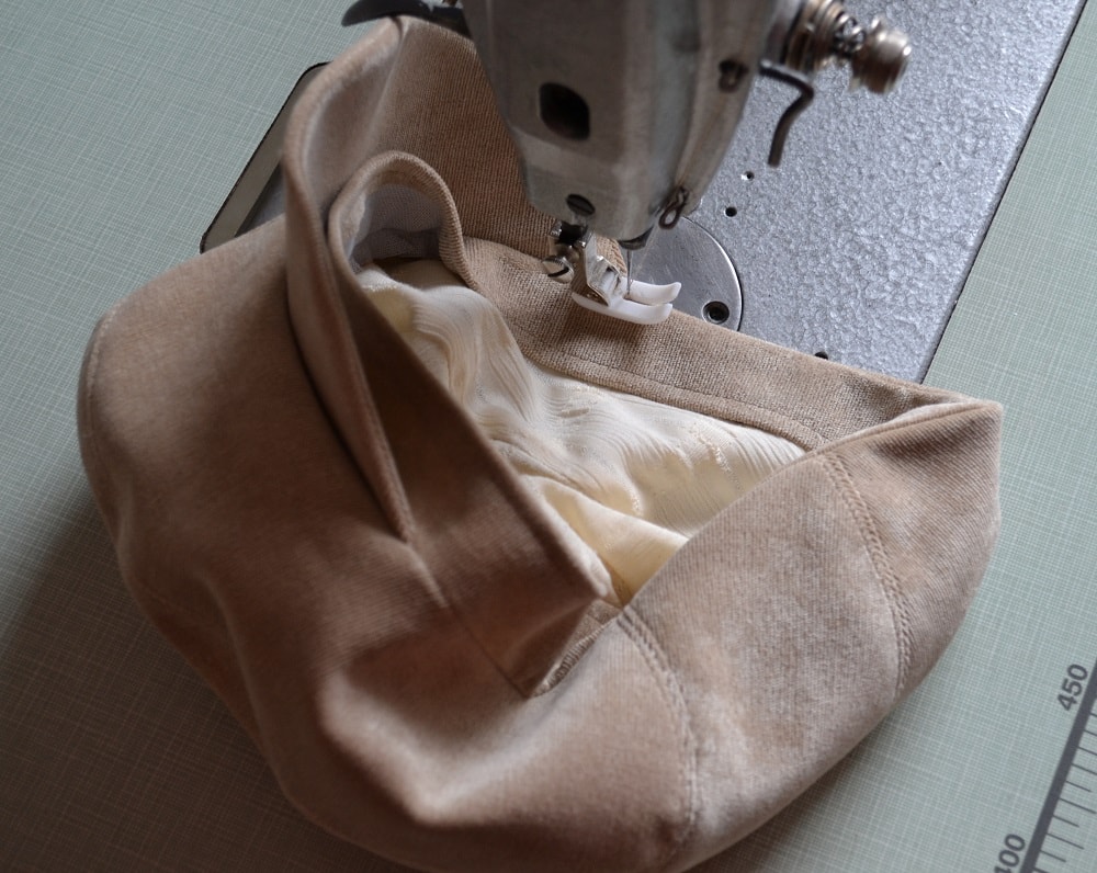 Flat cap finishing stitching