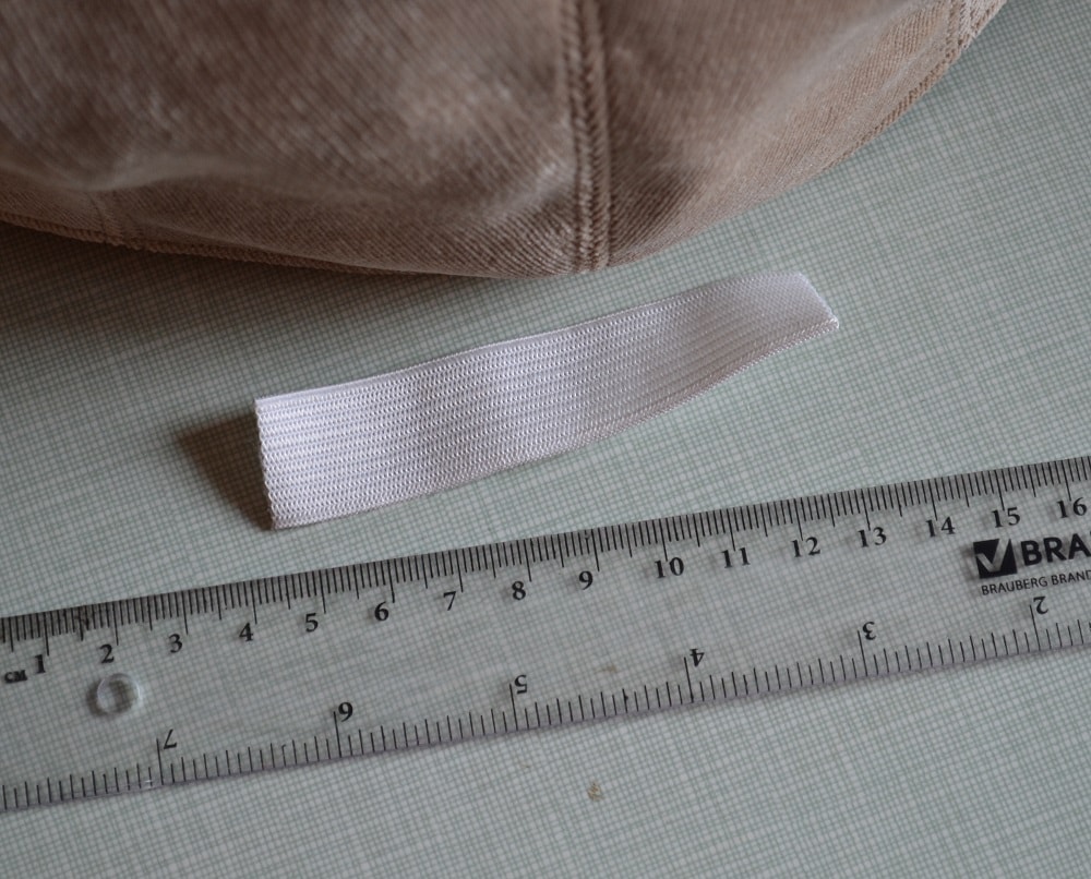 How to add a piece of elastic strip