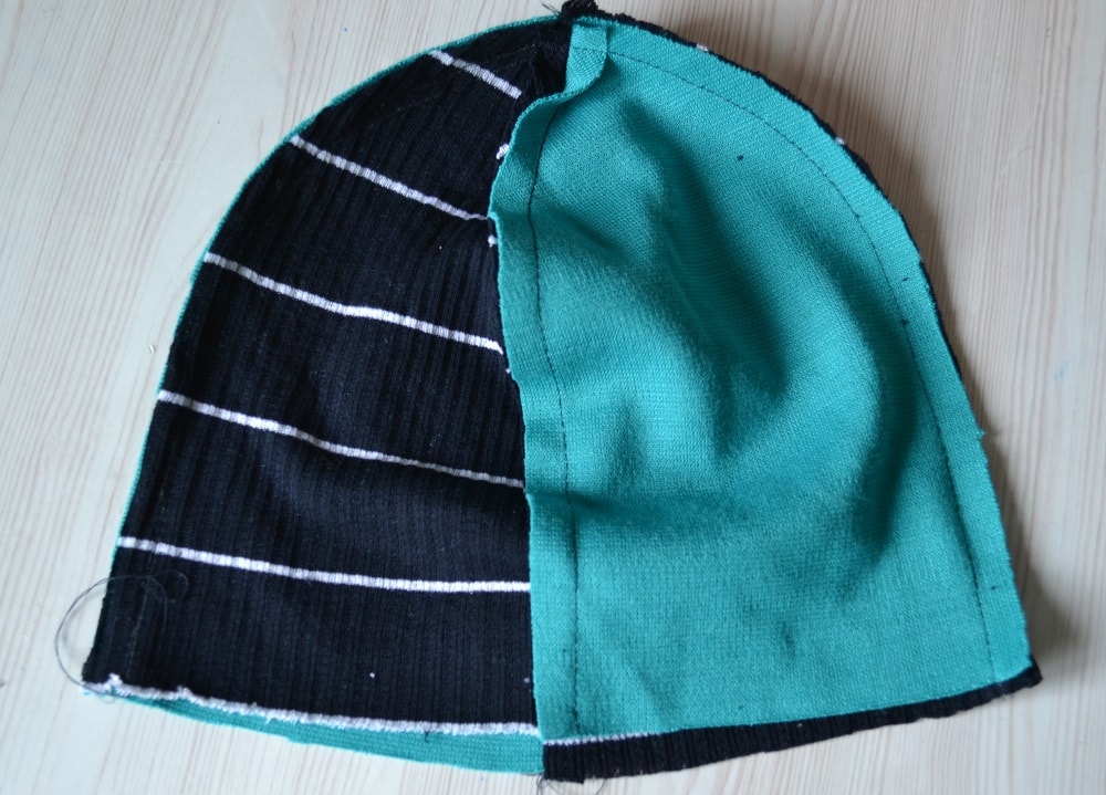 Stitching both halves of beanie hat together