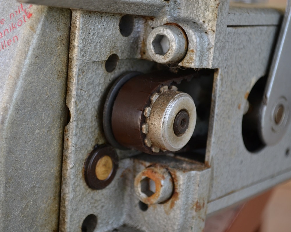 Rubber industrial timing belt