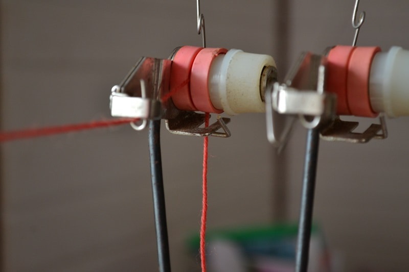 The yarn tensioner