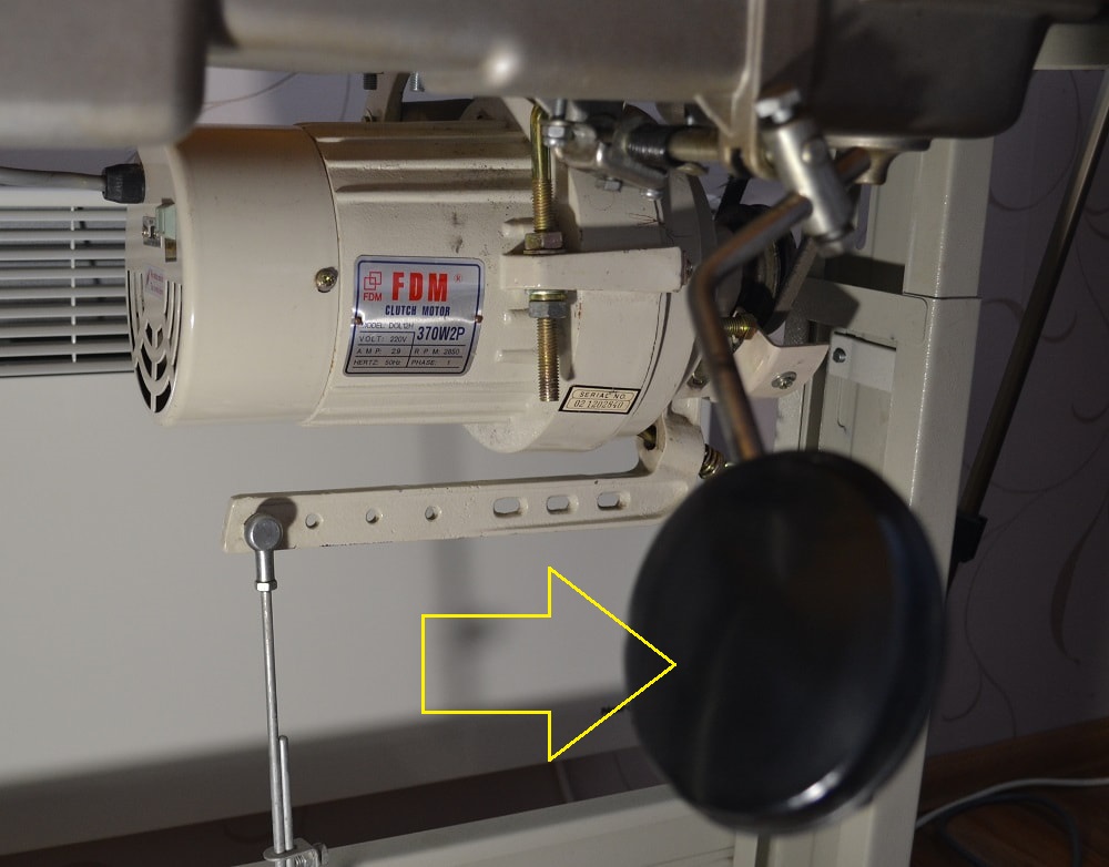 Knee lever of industrial sewing machine
