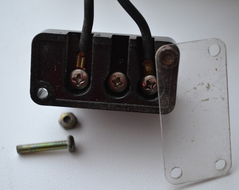 All connections must be tightened