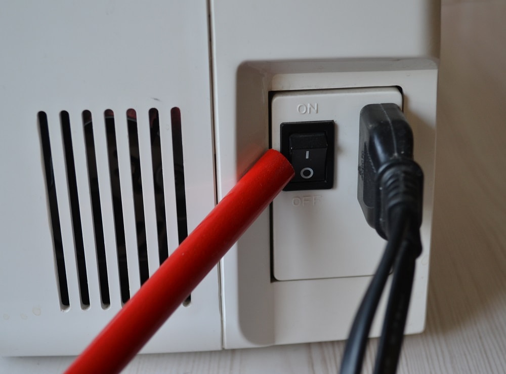 The power switch of sewing machine