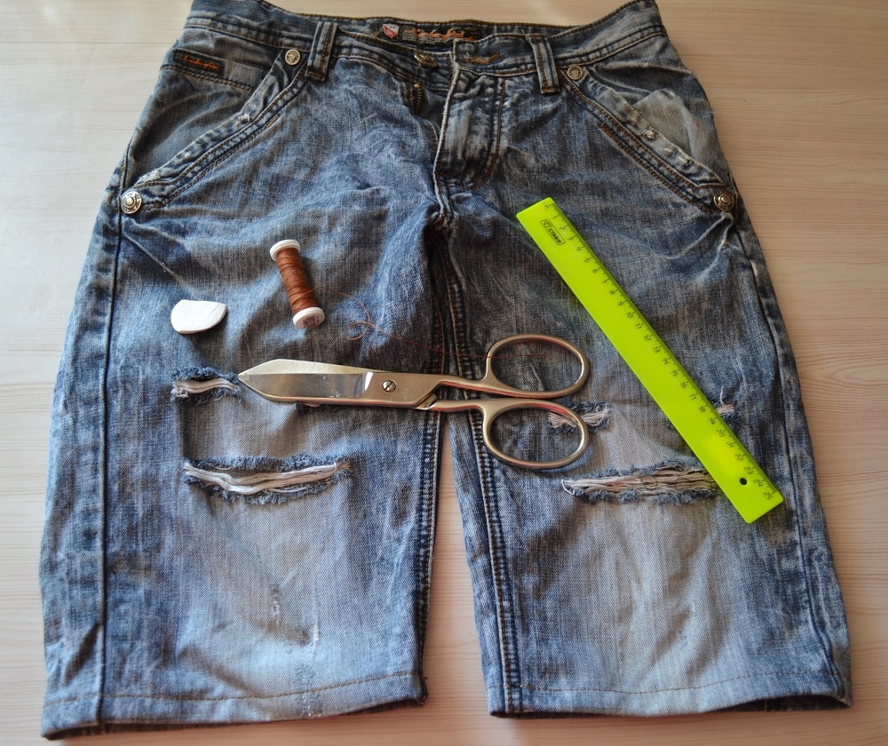 How to give a new life to your old jeans