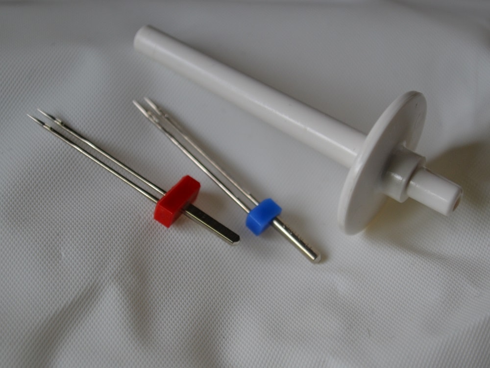 Double (twin) needle