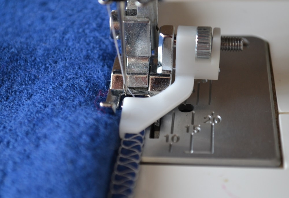 Needle move into folded edge of fabric
