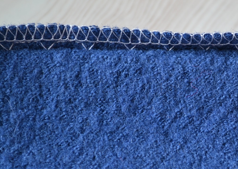 Blind hem stitch with using a special presser foot