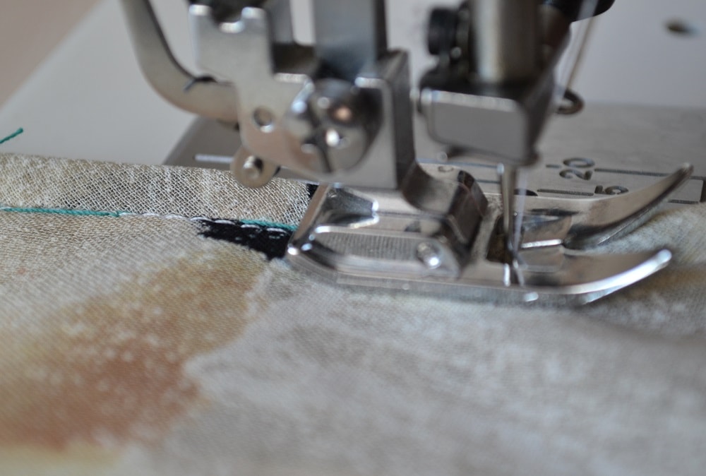 Make this finish line along the seam
