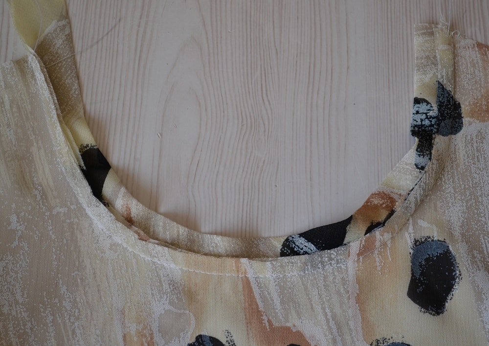 Wrong side a neckline