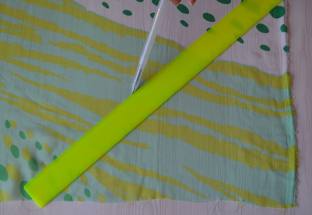 How to cut spaghetti straps
