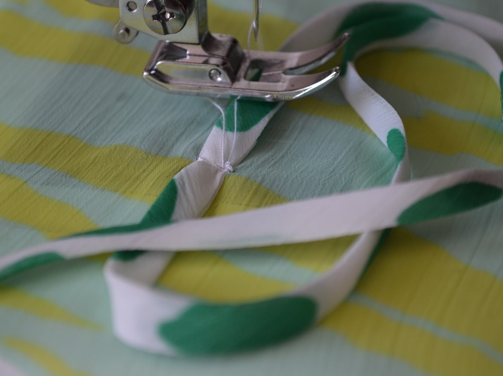 Example of using the spaghetti straps