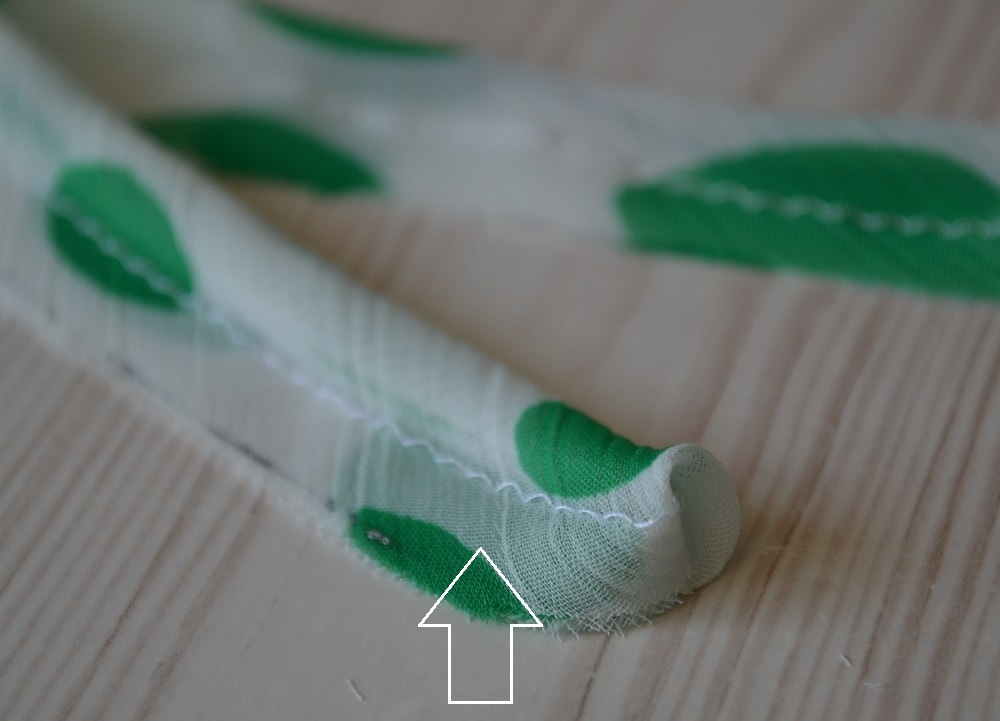 How turn out the spaghetti strap
