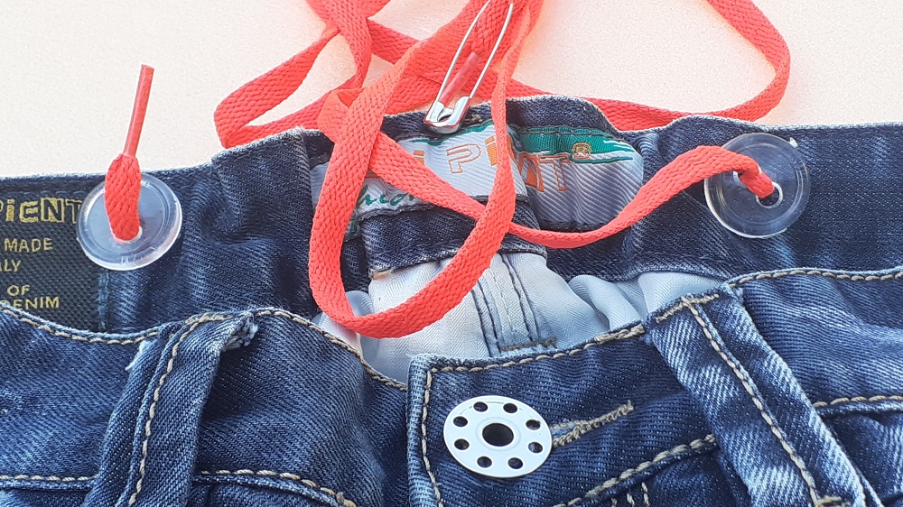 How to Take in the Waist of Jeans