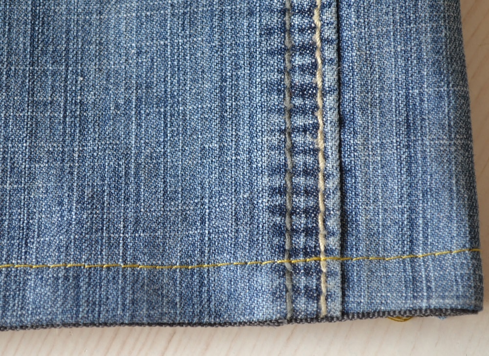 Original method of hemming a jeans