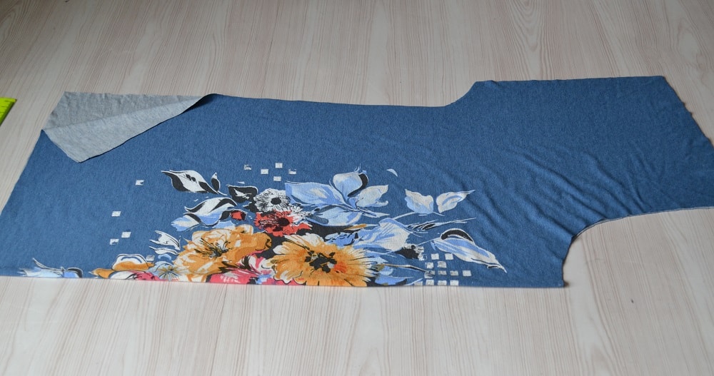 Front and back parts of this women's t-shirt