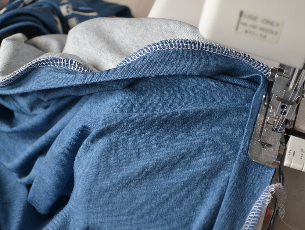 Sewing this jersey t-shirt with serger