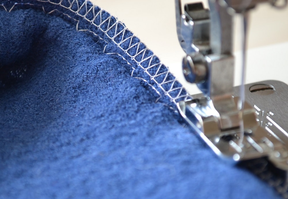 Start sewing with smallest speed