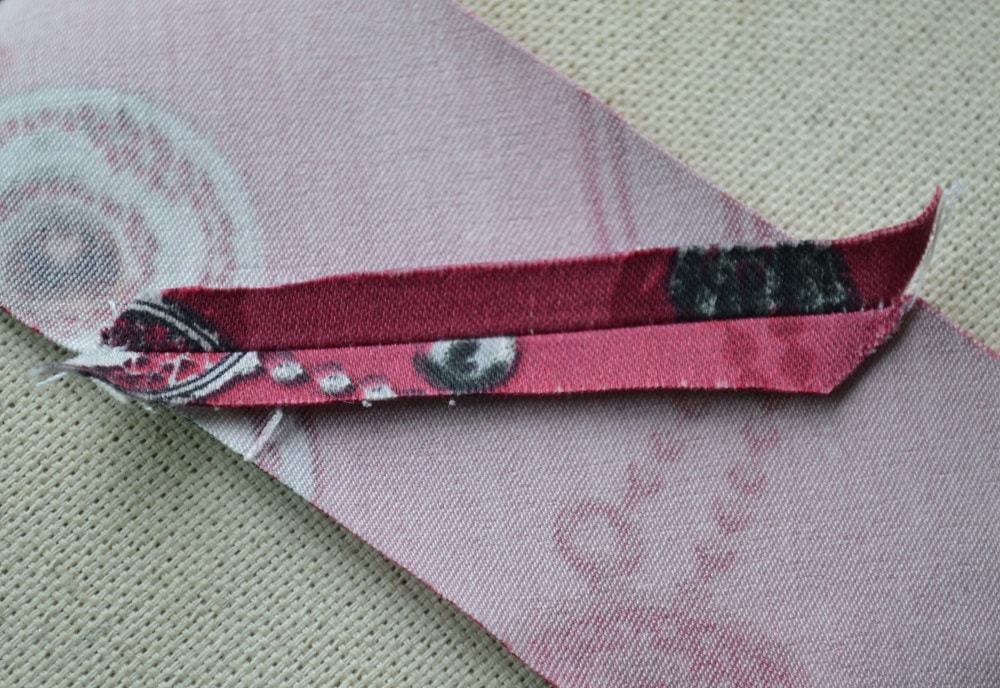 This is wrong side of bias tape