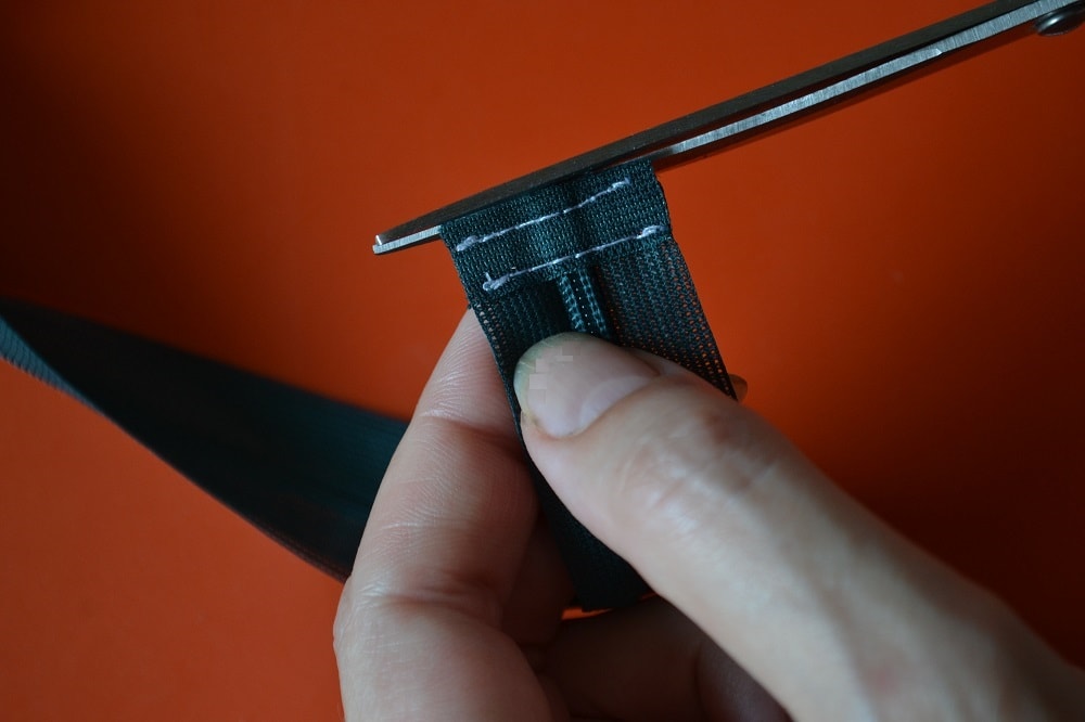 Final step of shortening an invisible zipper