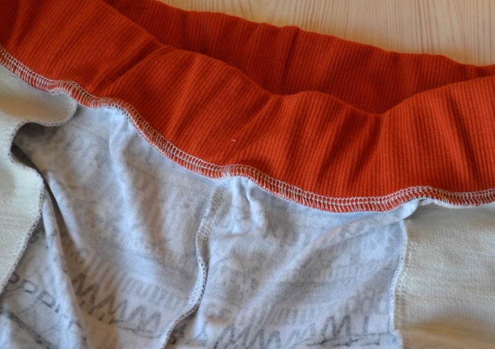 Elastic waistband casing in finished form