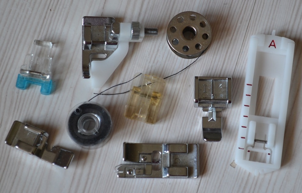 Set of special presser feet