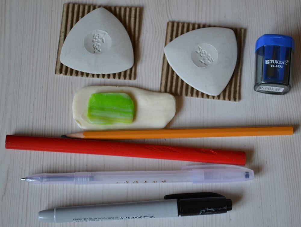 The pencils, chalk, felt-tip pens