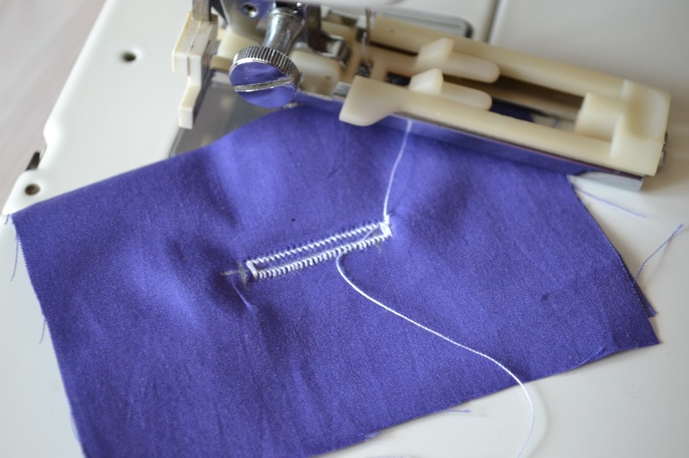 Trim the ends of threads