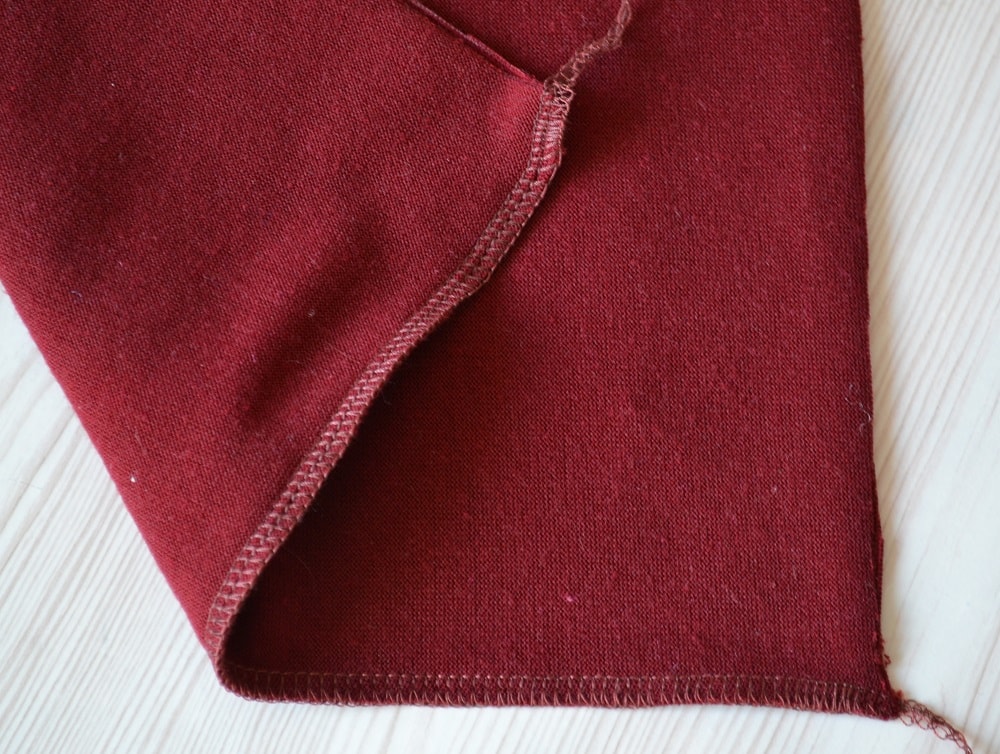 How to add neckband around the neckline