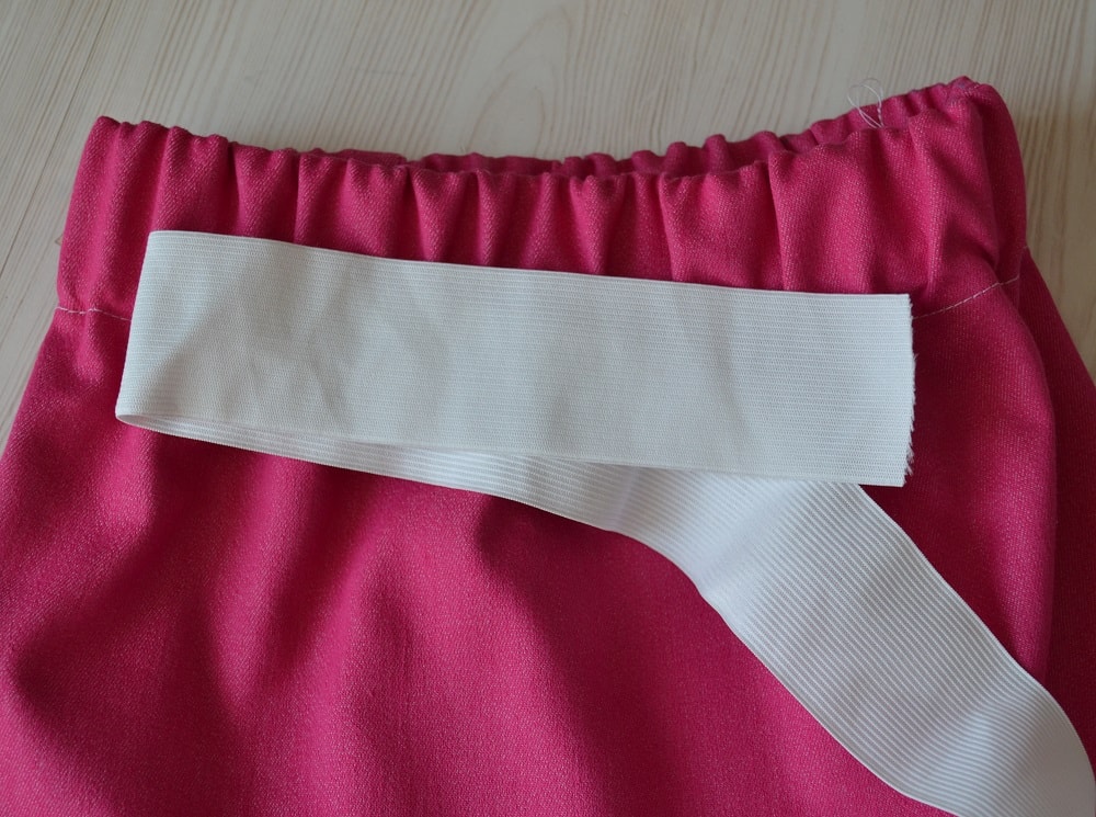 Waistband with an Elastic Casing