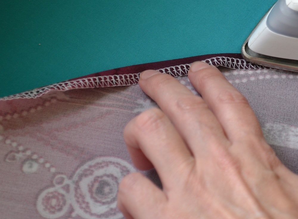 How to hem the bottom of circle skirt