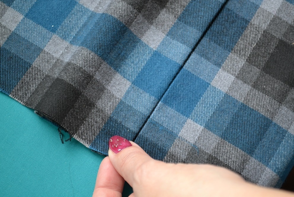 Fold the opposite half of the pleat