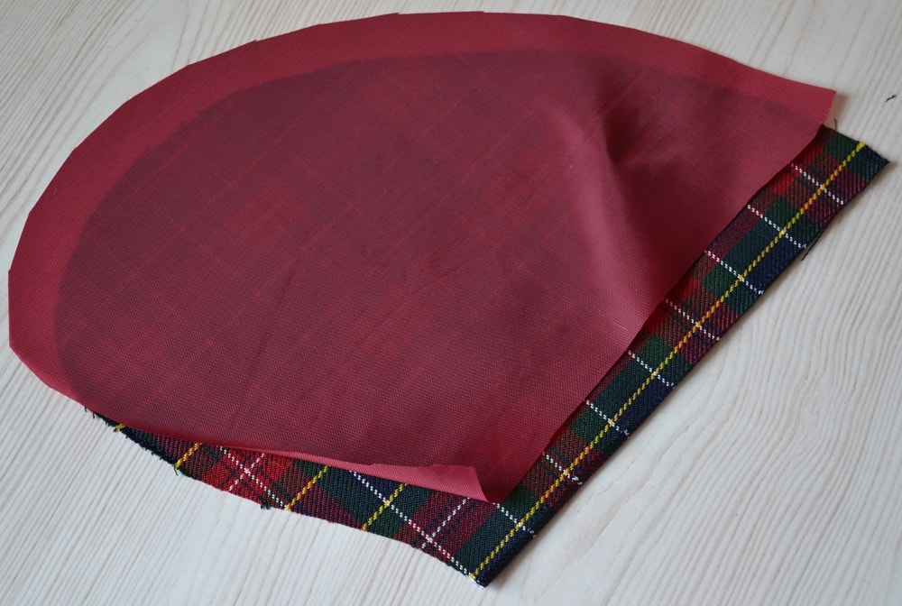 Lining and main fabric for sewing the pockets