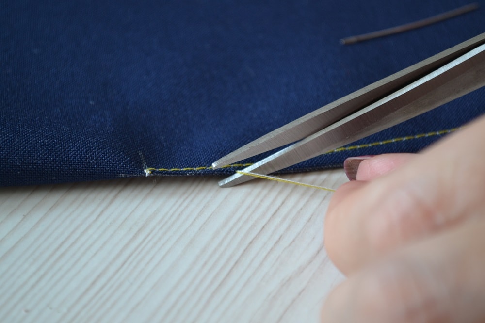 How to trim the ends of stitch a dart