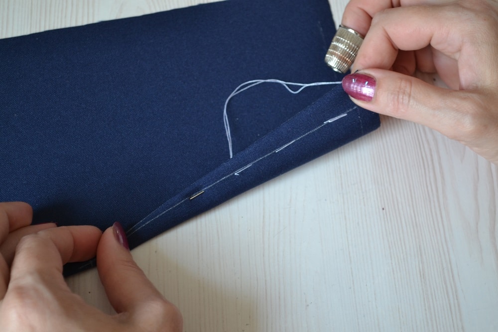 Baste stitches on the mark line