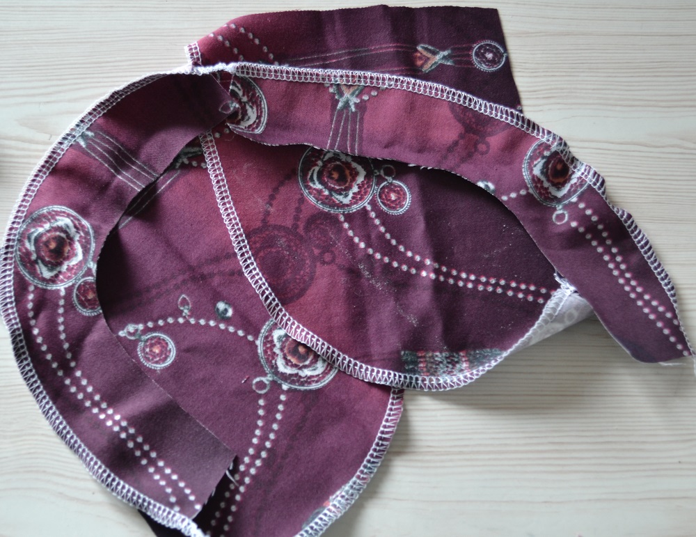Overlock around strips