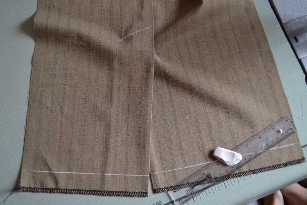 How to make a kick pleat on hemline