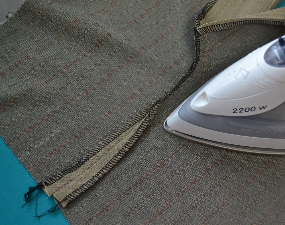 Segment for an invisible zipper