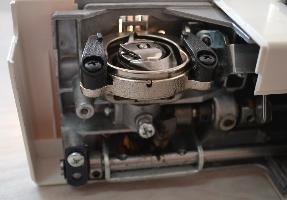 Choose type of sewing hook system