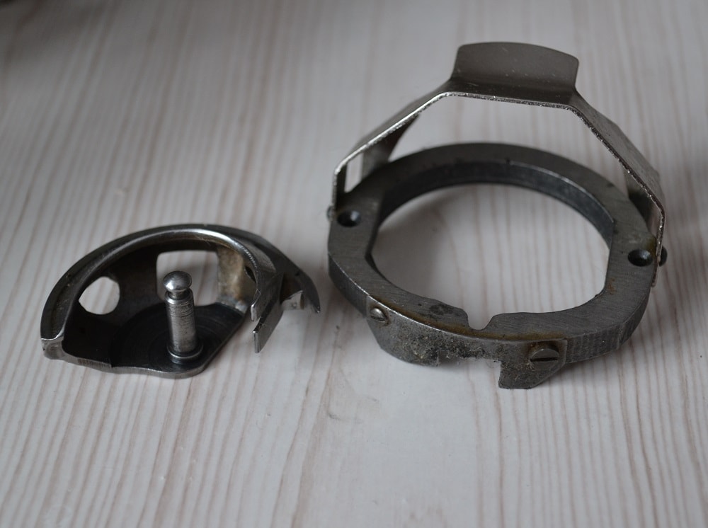 Oscillating hook type