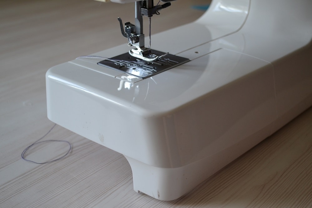 Attaching a removable table