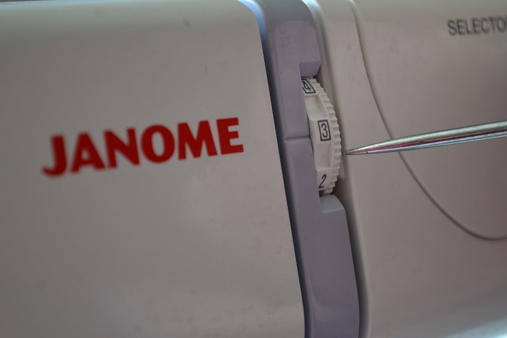 Make the tension of top thread stronger