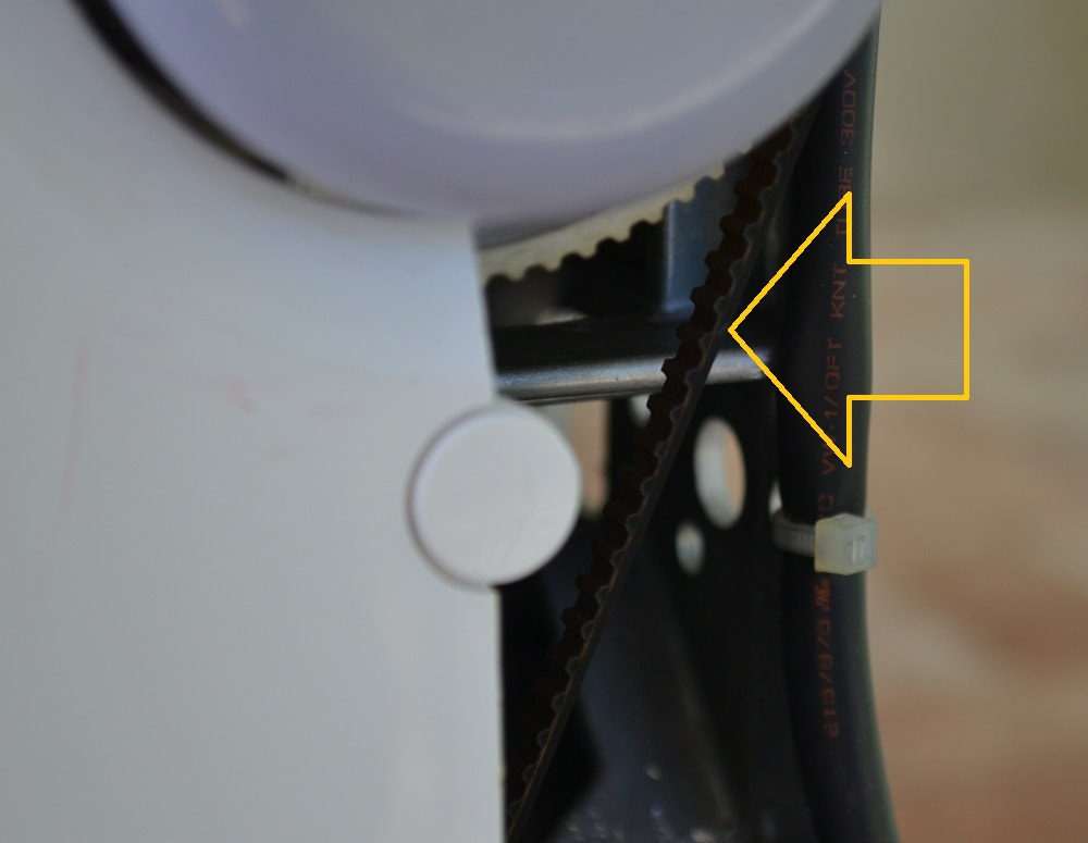 Toothed belt of electric motor