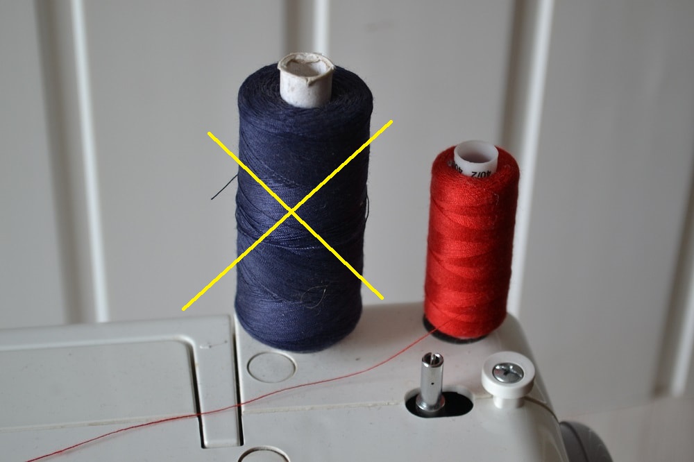 Thread coils for household sewing machines