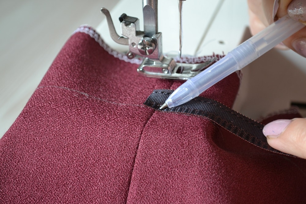 Marked hemline of trouser