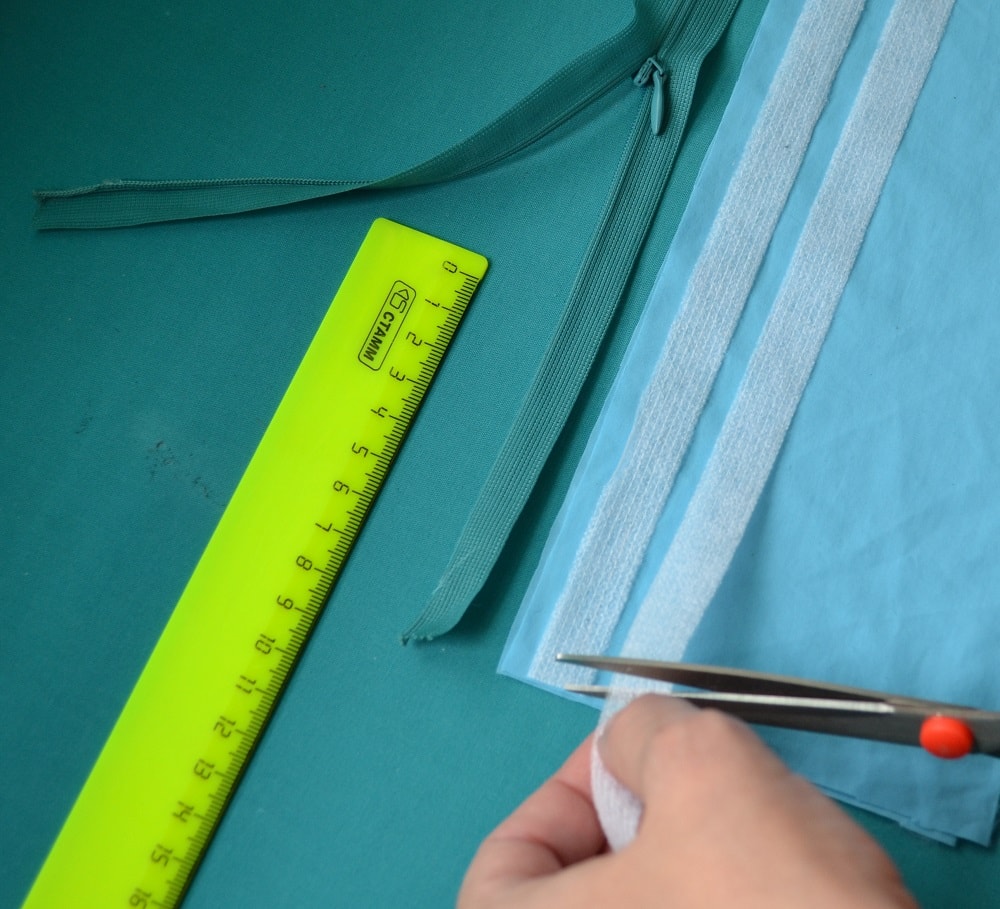 Press the adhesive tape on edges a fabric